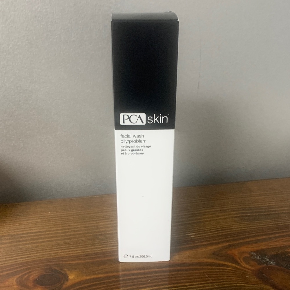 PCA SKIN Facial Wash for Oily/Problem Skin — Black & White
